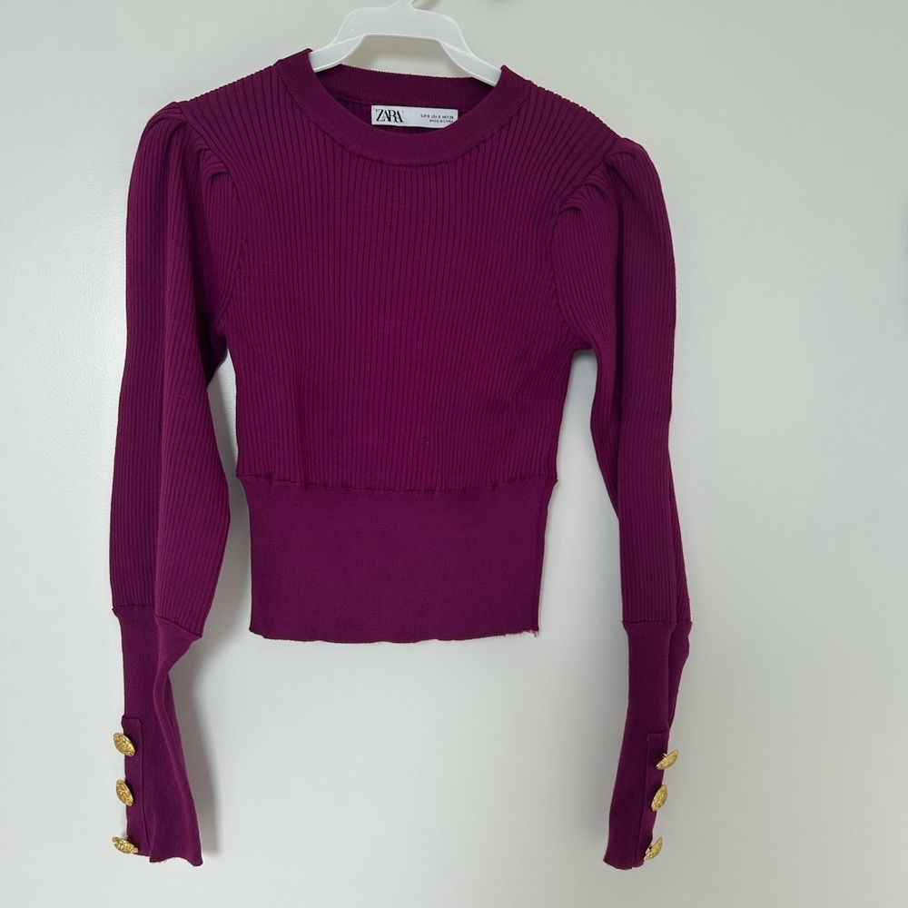 ZARA magenta ribbed sweater with button sleeve detail, size small, worn twice